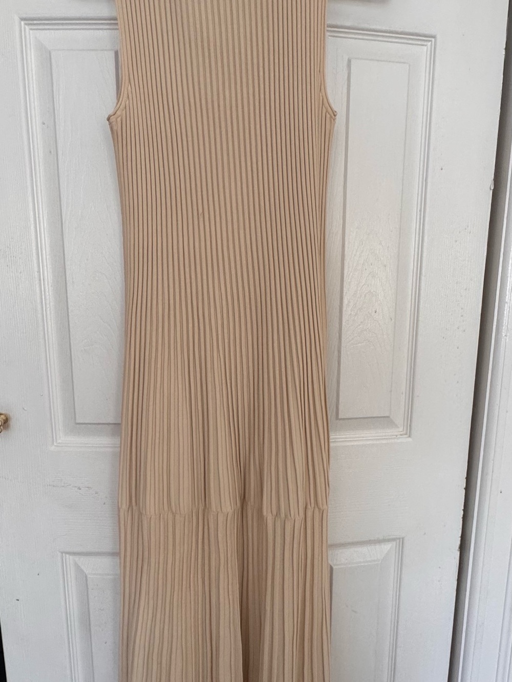 Theory Beige Ribbed V-Neck Maxi Dress - Picture 3 of 3